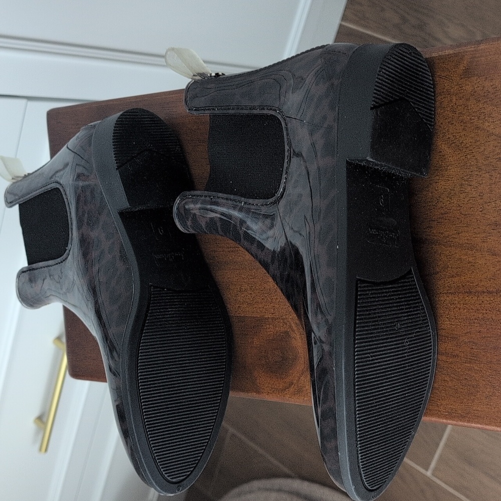 Like New Sam Edelman Black Leopard Rain Boots Size 9 - Picture 5 of 8